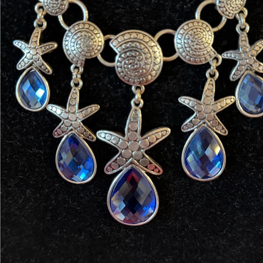 Elegant Silver and Blue Starfish Necklace - Picture 2 of 2